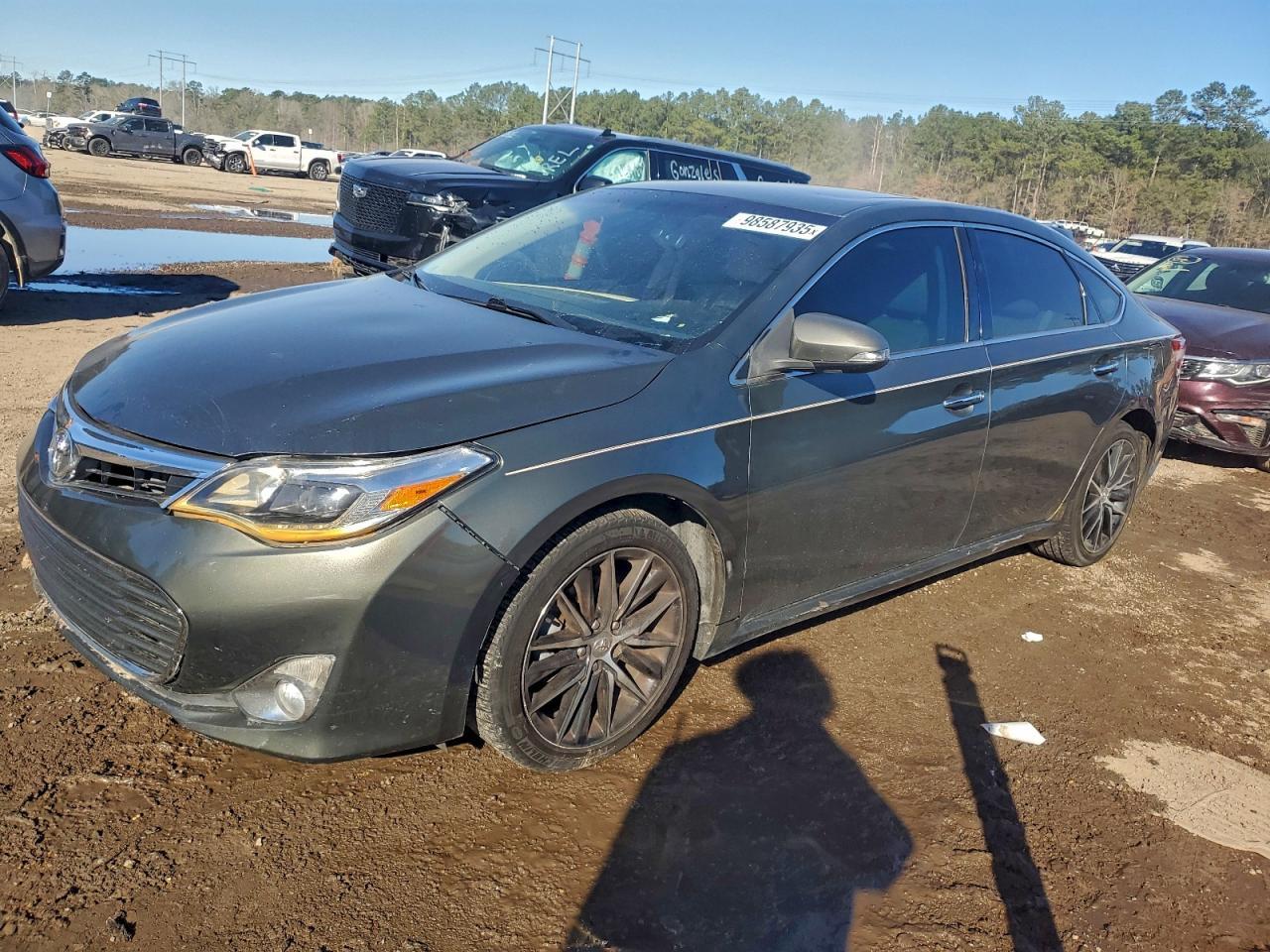 2013 TOYOTA Avalon