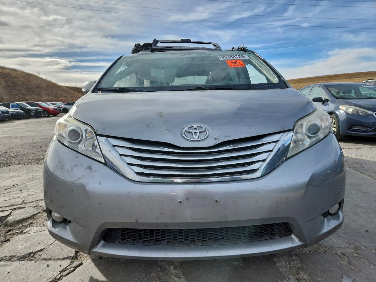 2013 TOYOTA SIENNA