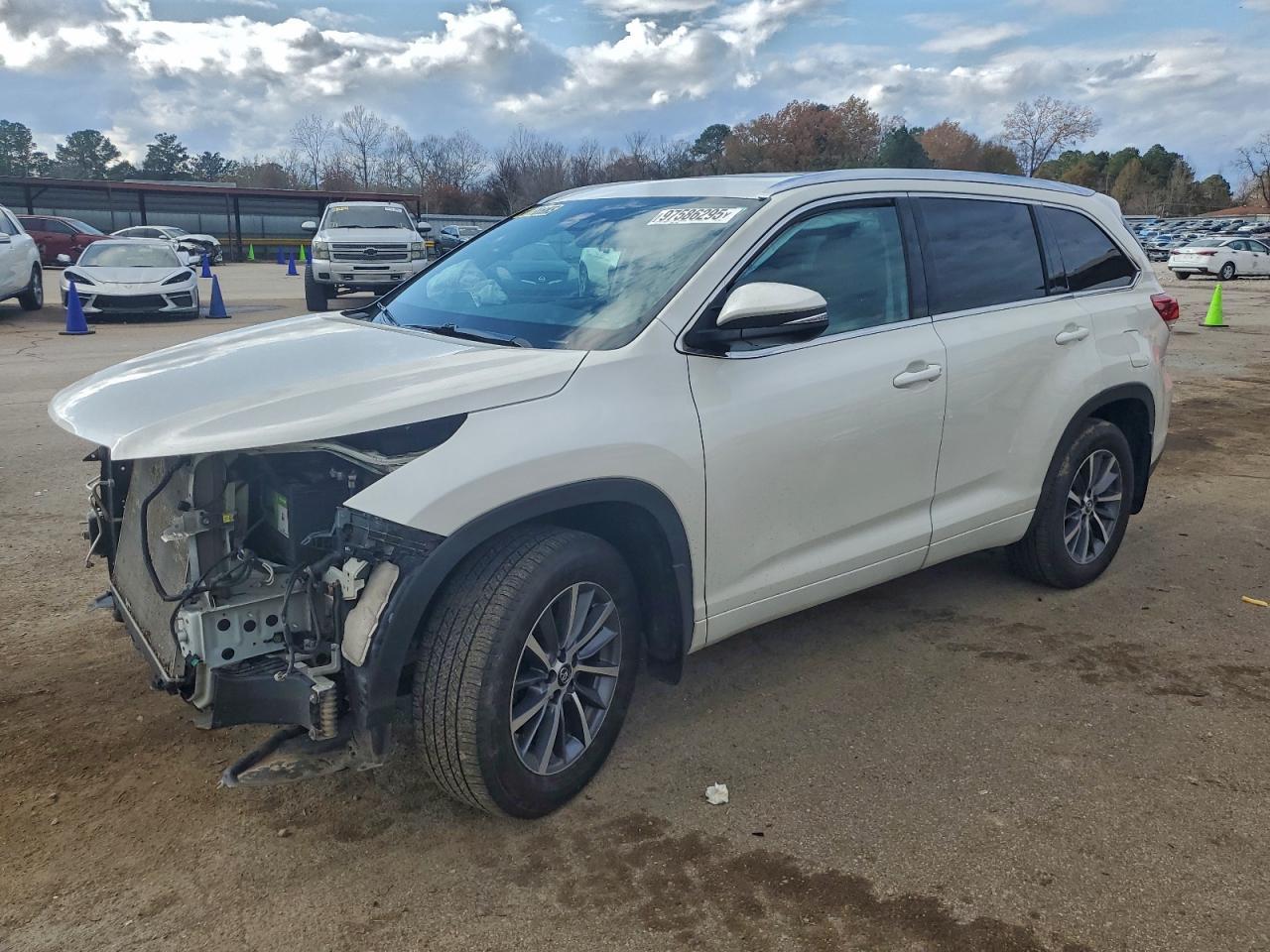 2018 TOYOTA HIGHLANDER