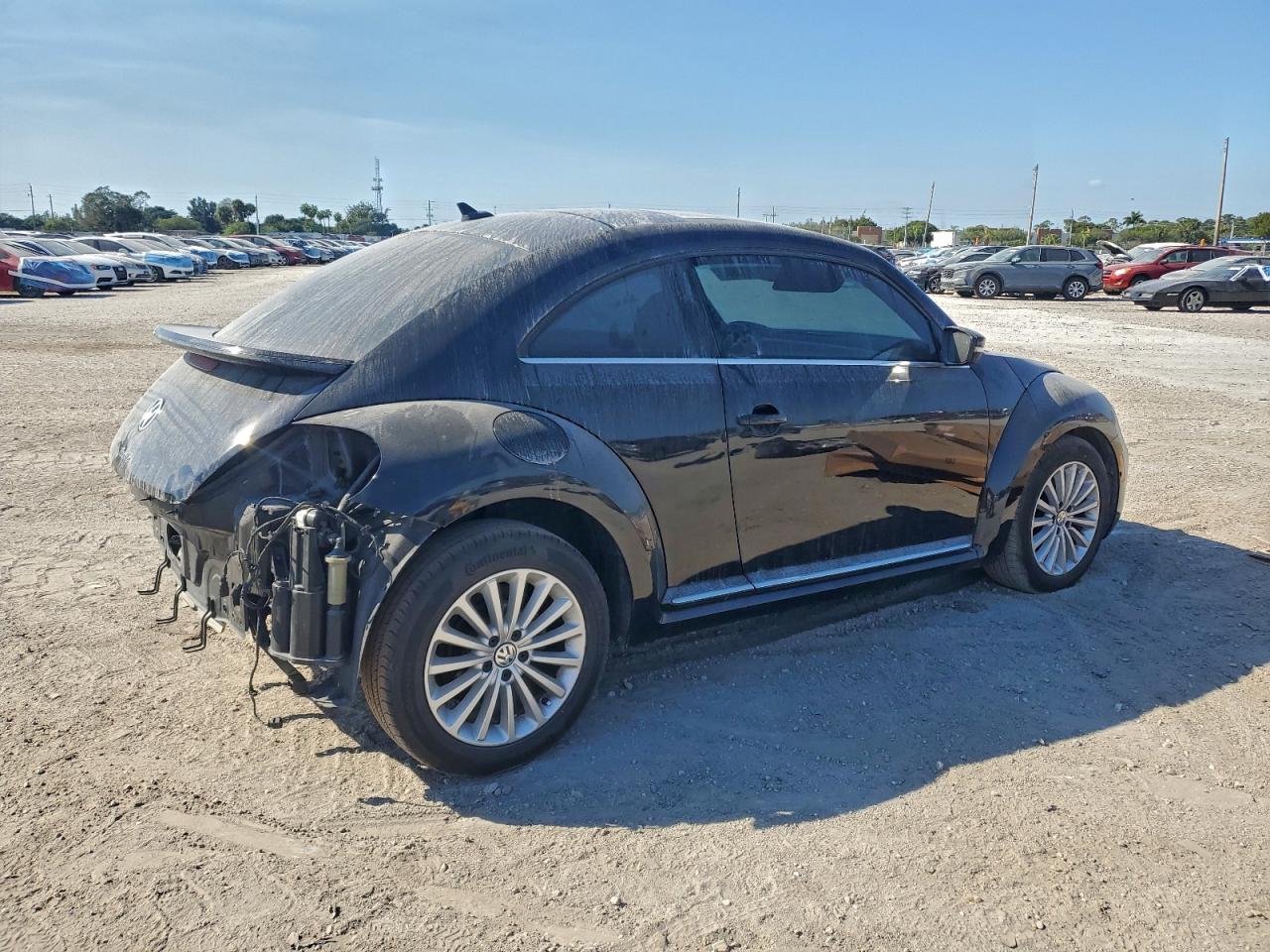 2019 VOLKSWAGEN Beetle