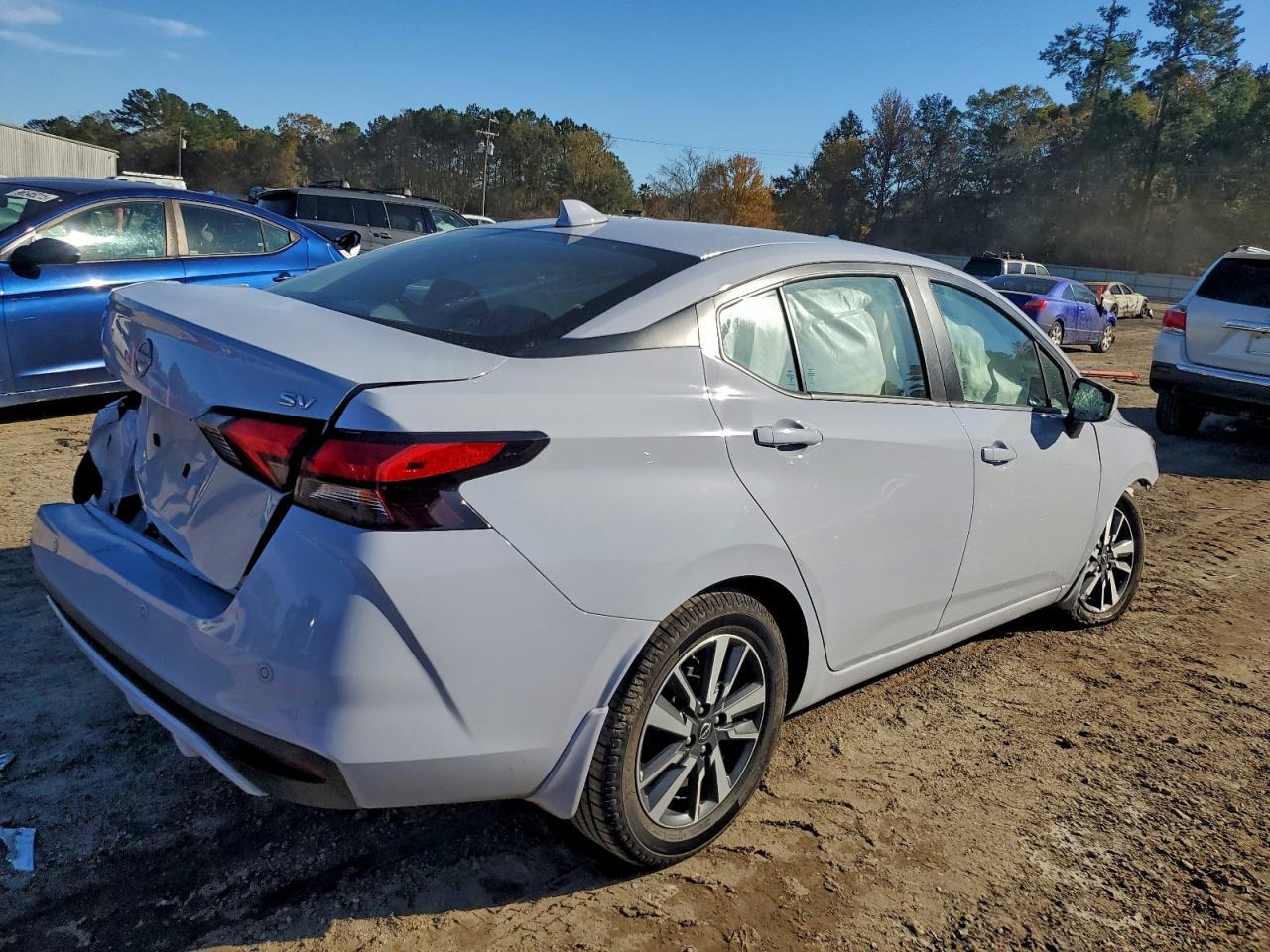 2024 NISSAN VERSA