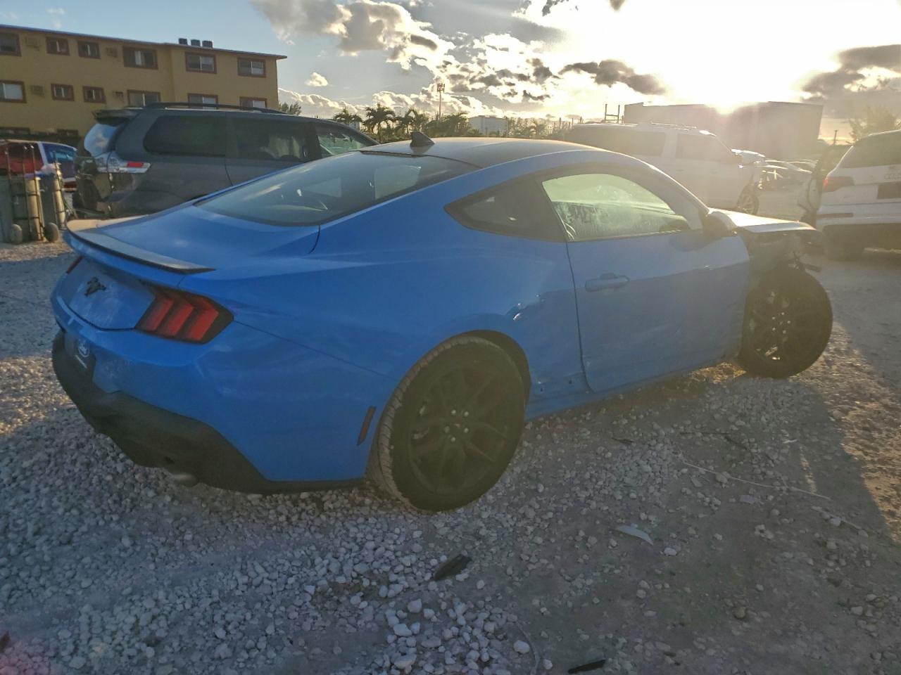 2024 FORD MUSTANG