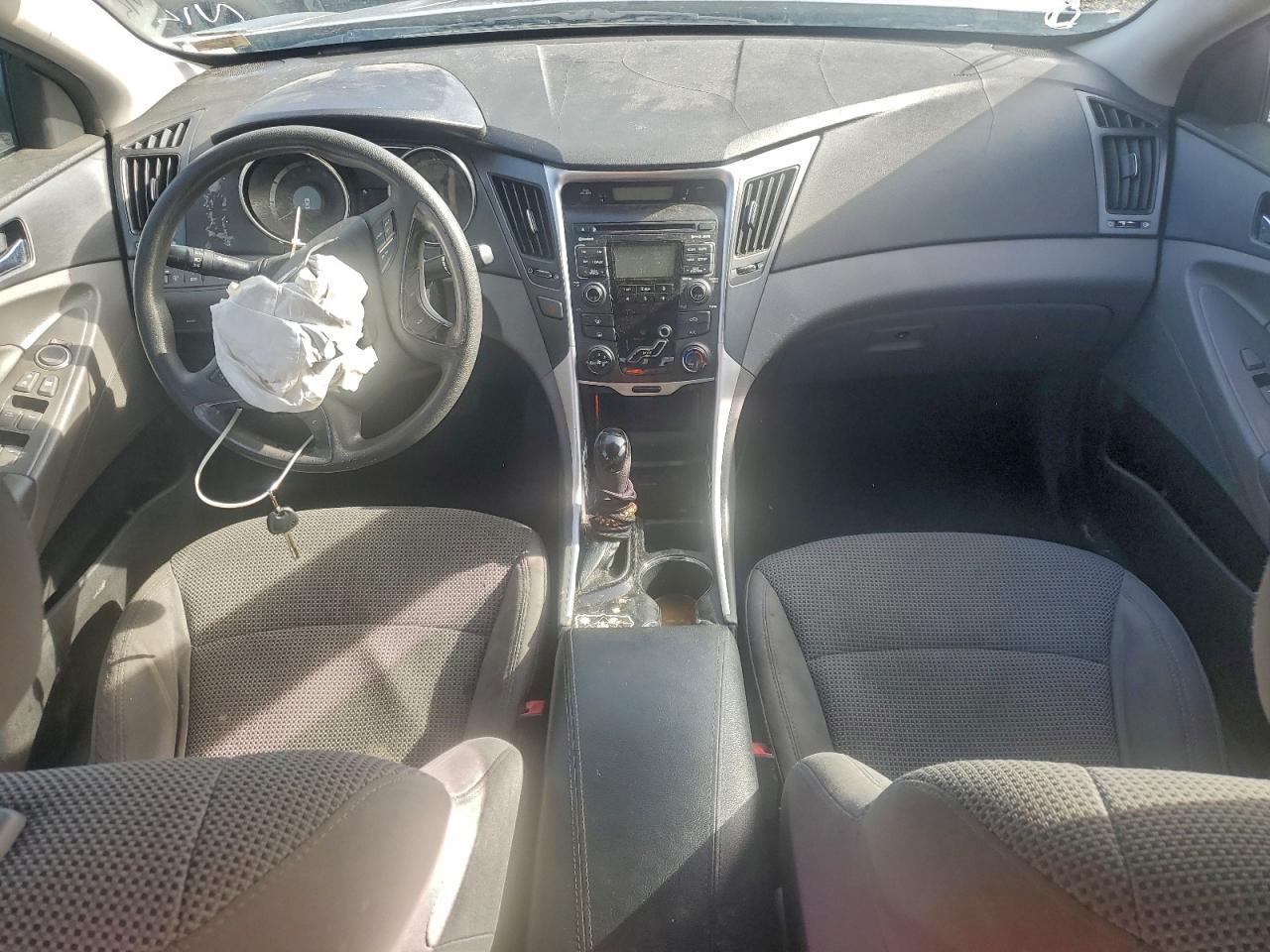 2011 HYUNDAI SONATA