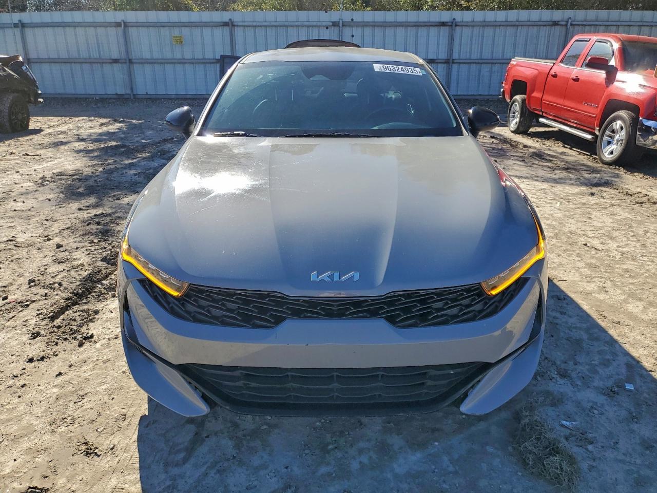 2022 KIA K5