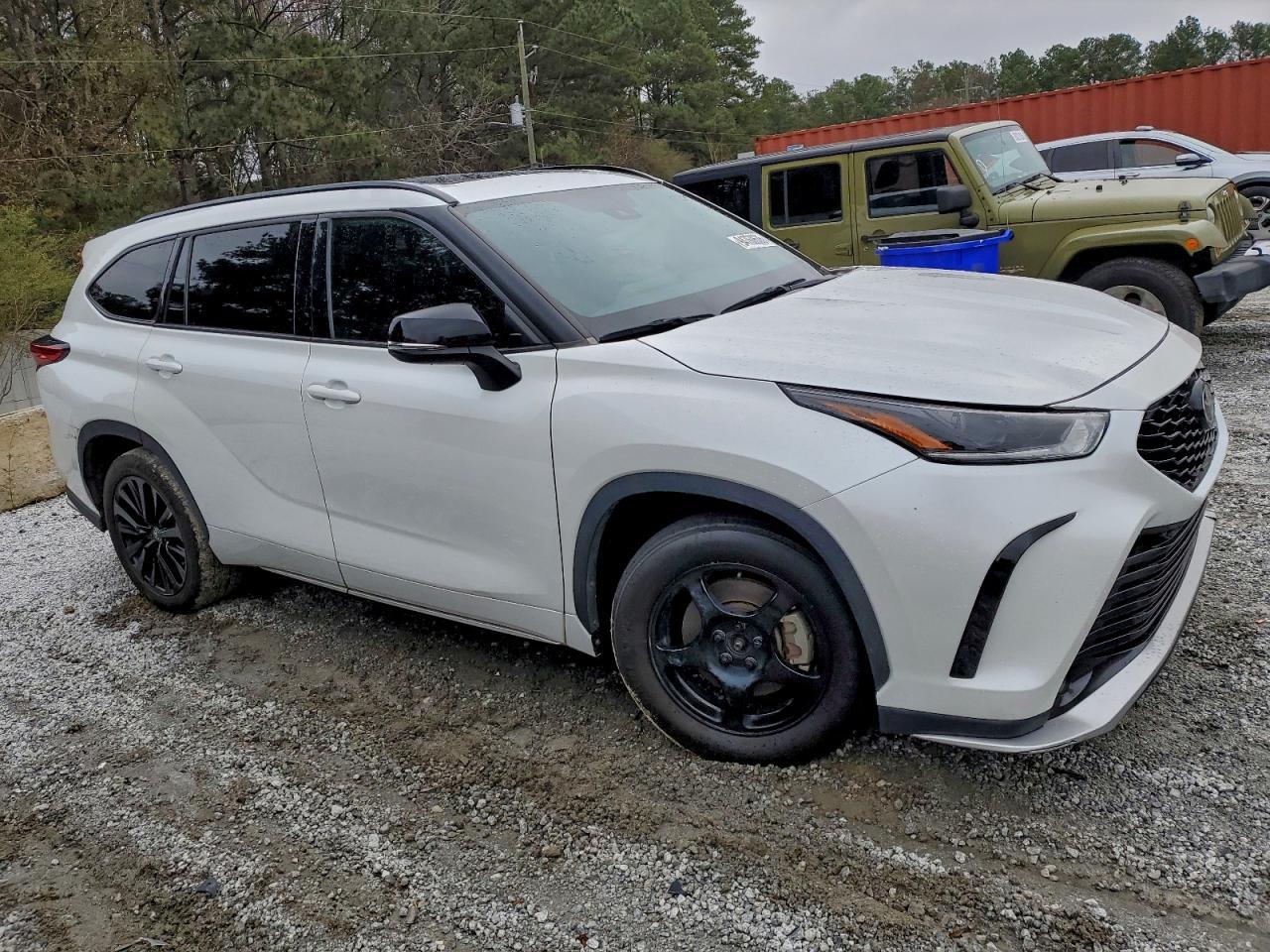 2023 TOYOTA HIGHLANDER