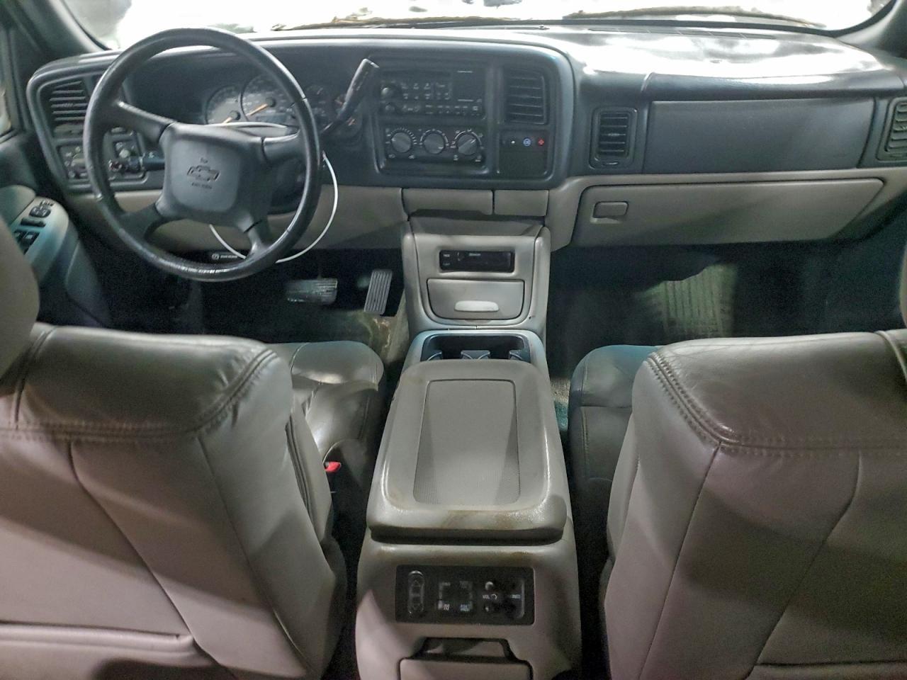 2002 CHEVROLET Suburban