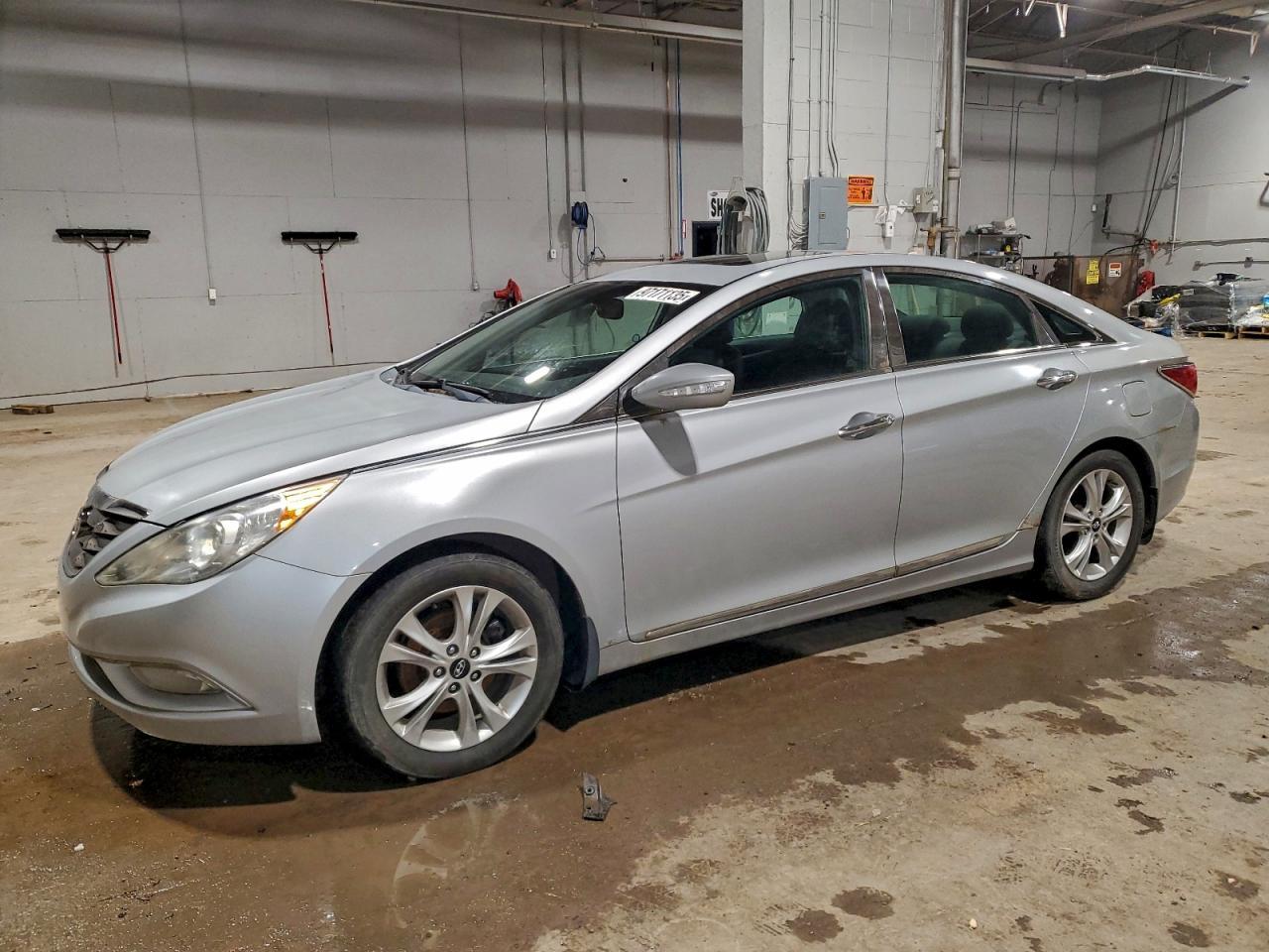 2011 HYUNDAI SONATA