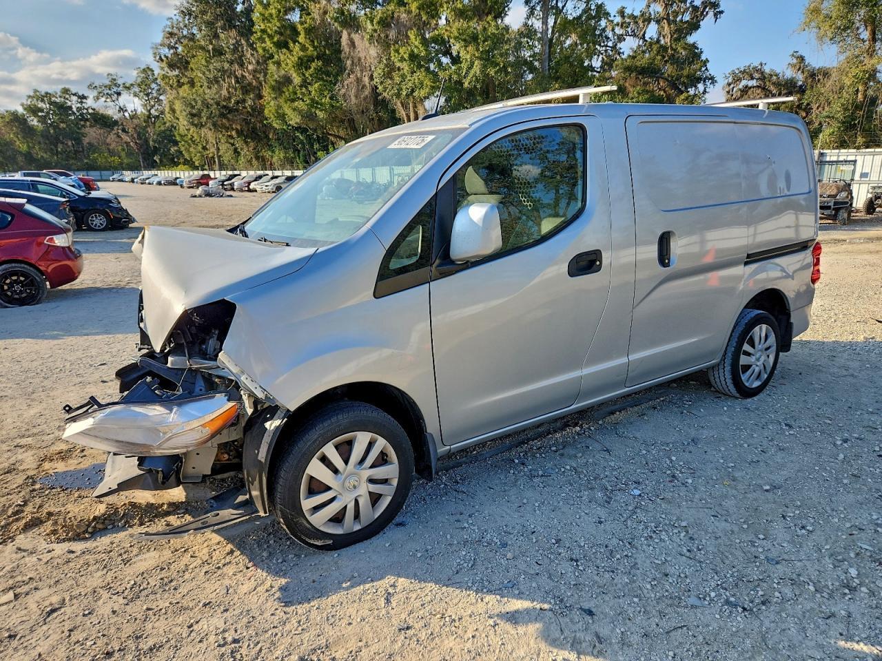2016 NISSAN NV 200