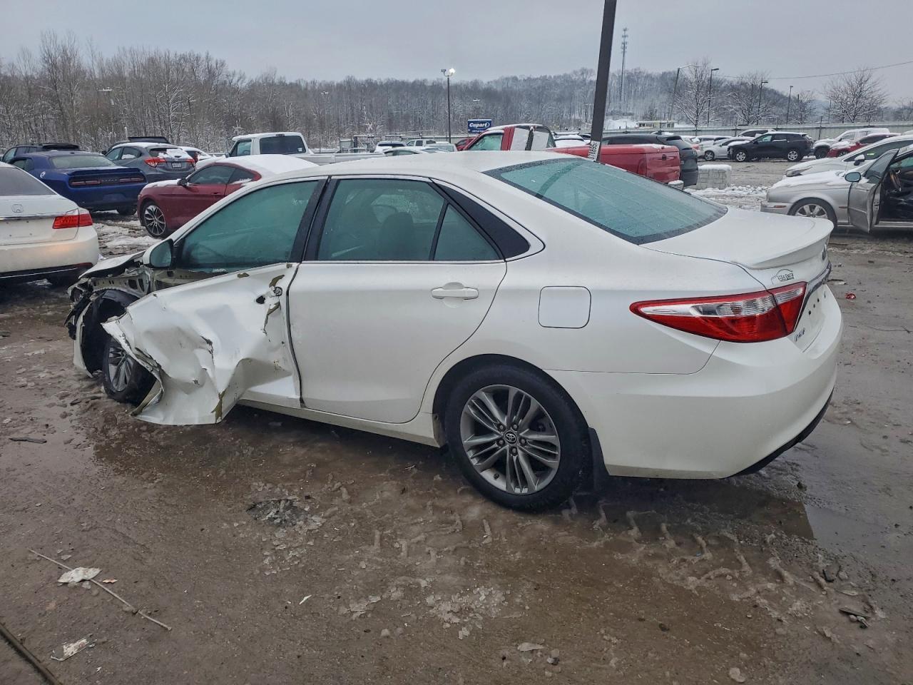 2015 TOYOTA CAMRY