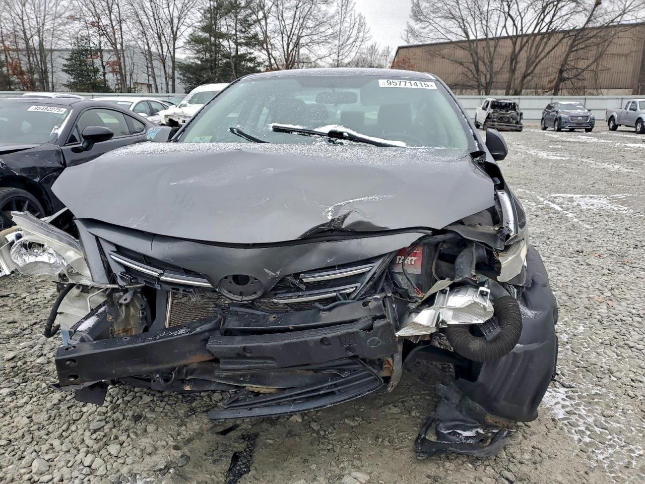 2013 TOYOTA COROLLA