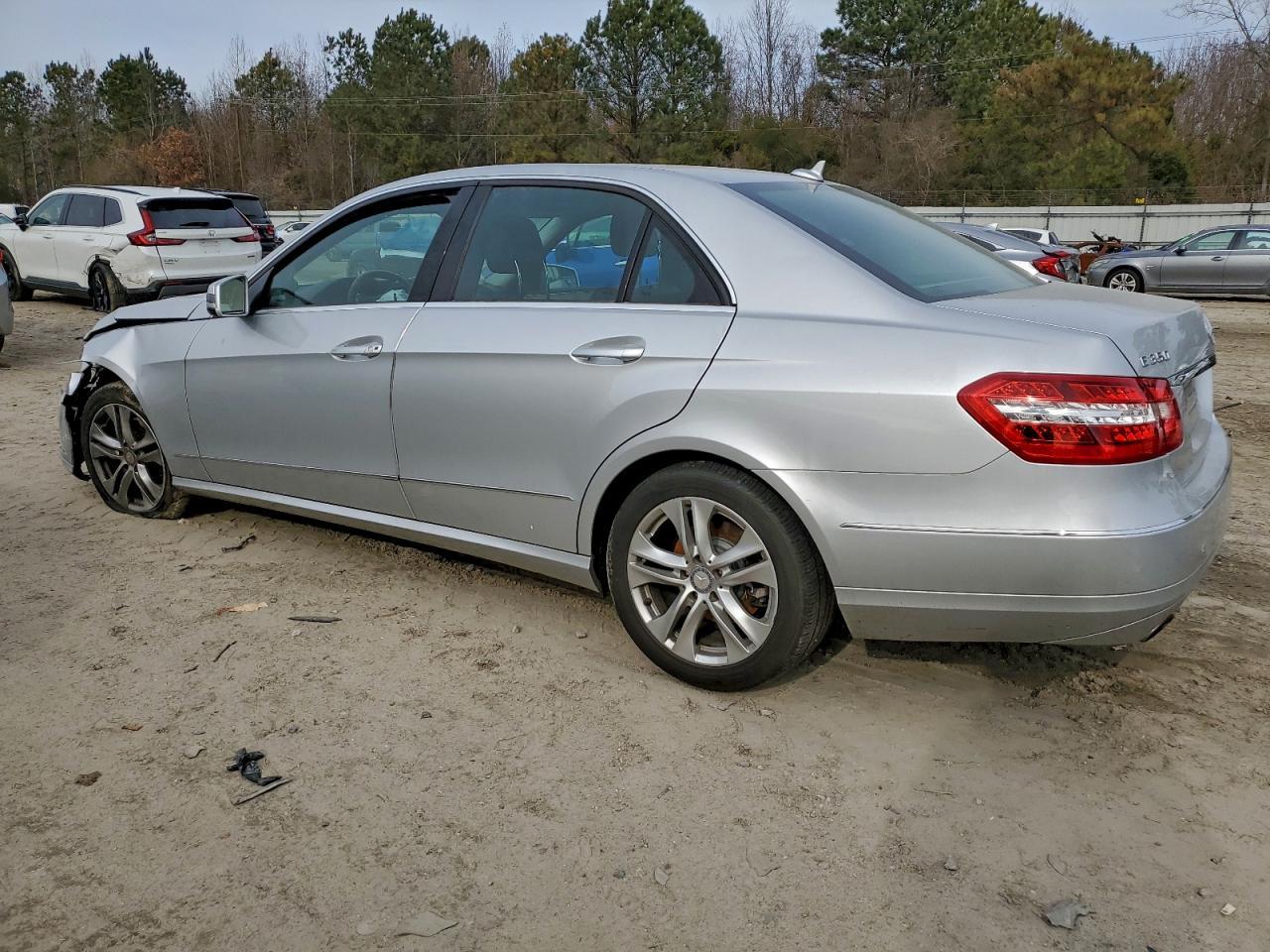 2010 MERCEDES-BENZ E-Class