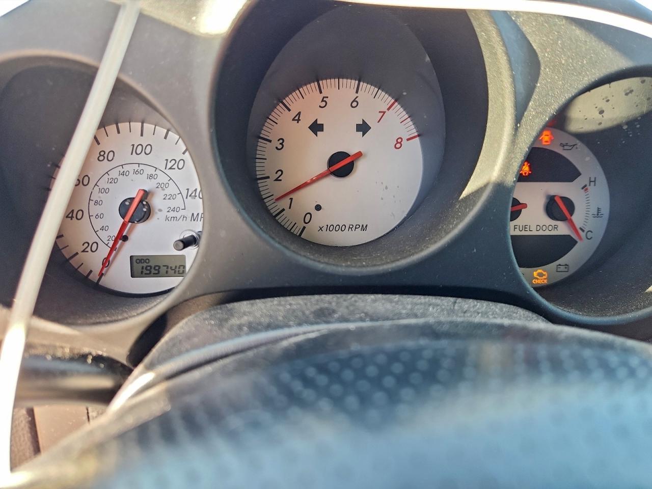 2003 TOYOTA Mr2