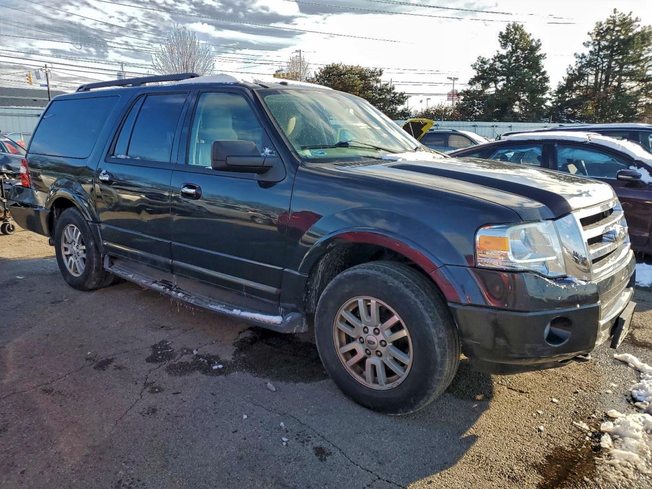2013 FORD Expedition