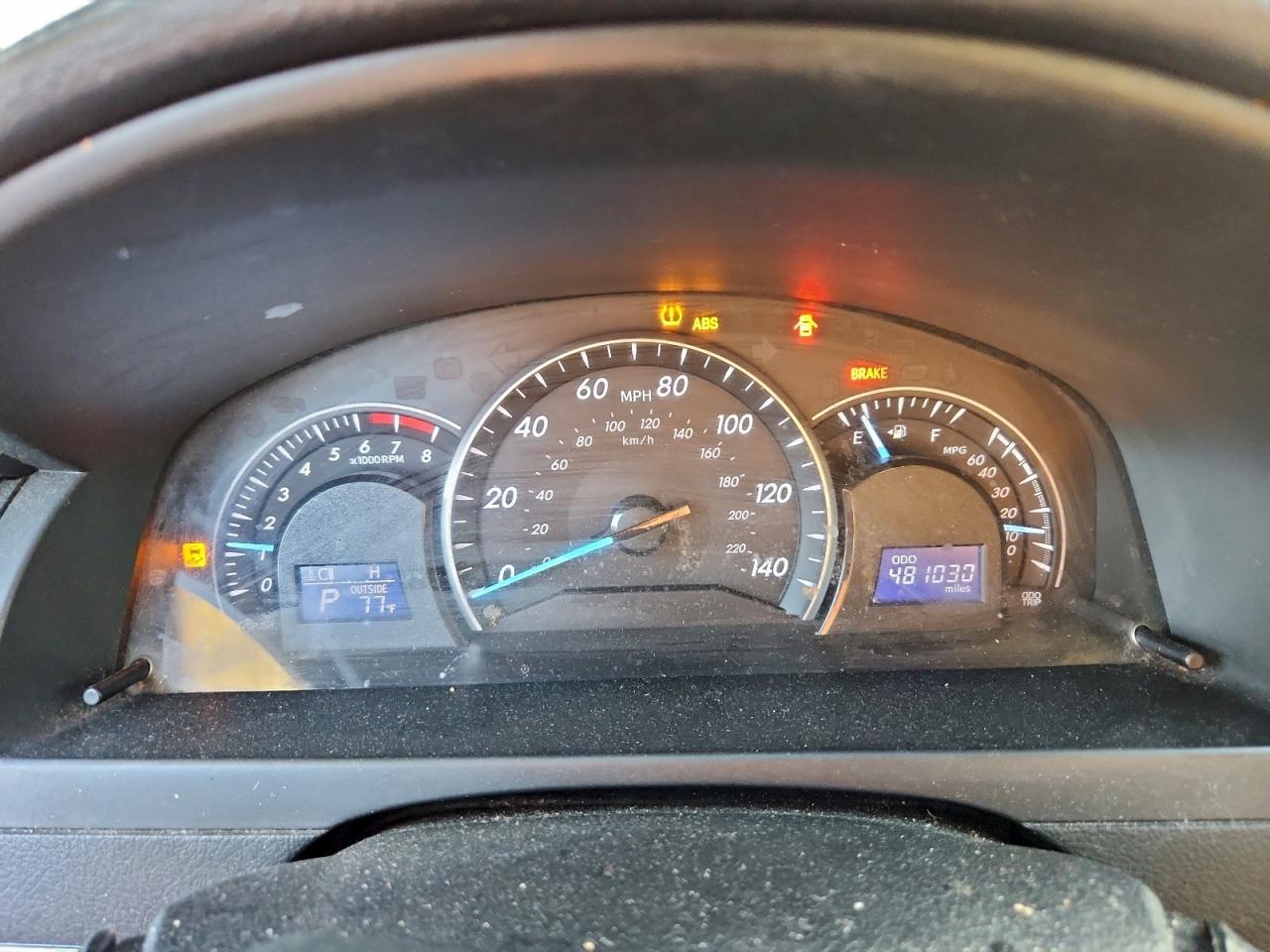 2013 TOYOTA CAMRY