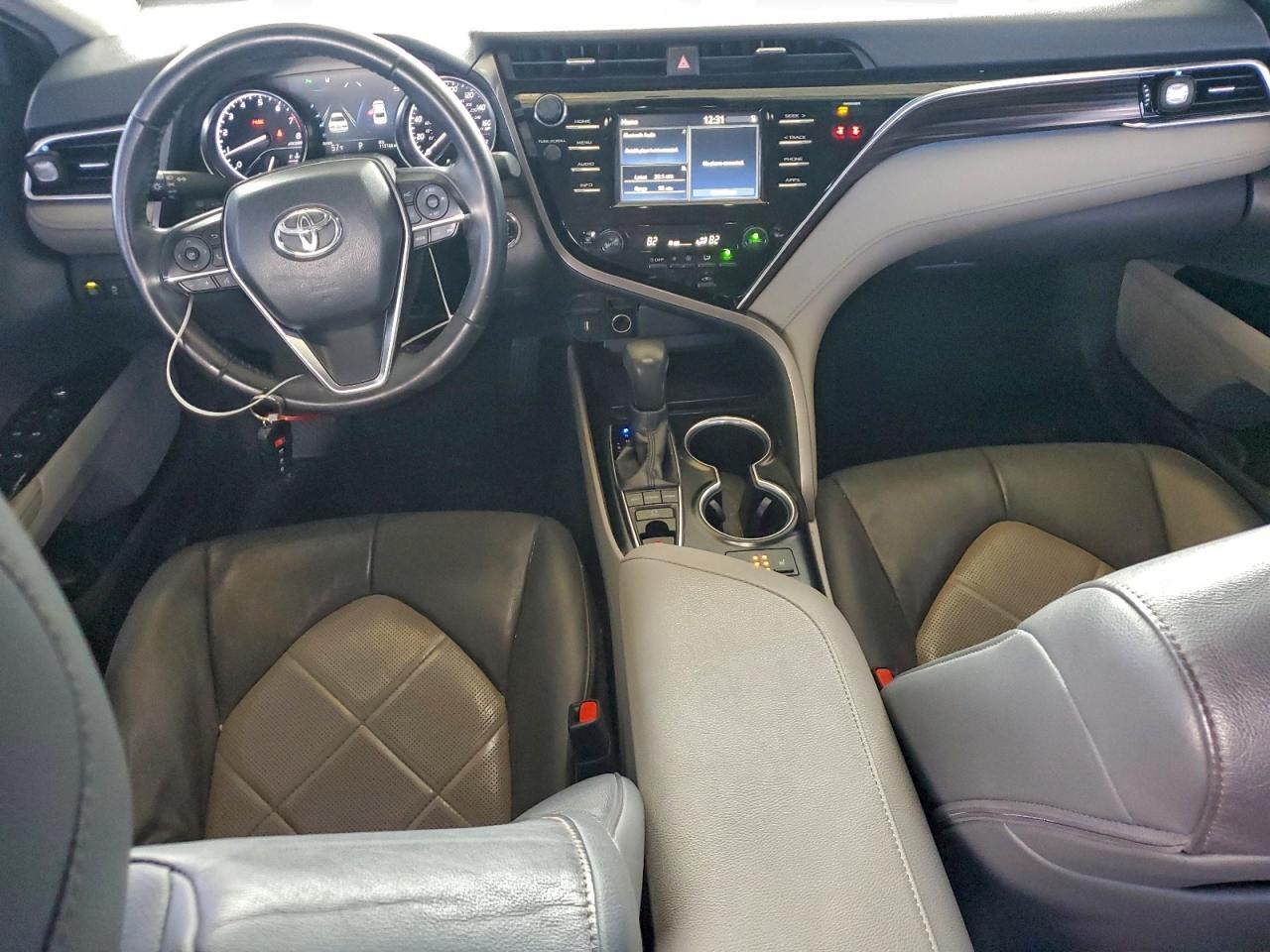 2018 TOYOTA CAMRY