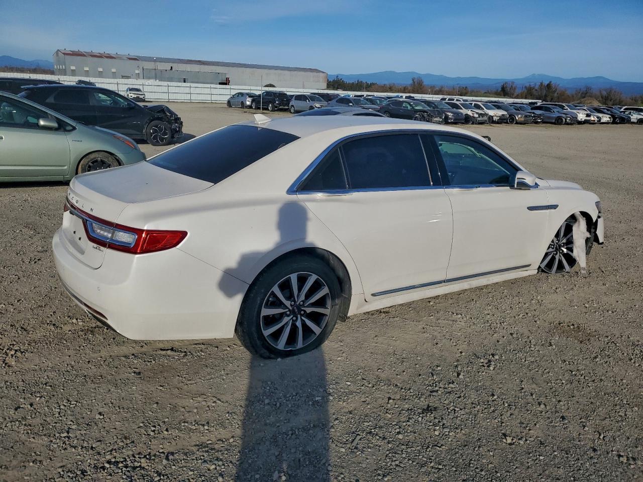 2018 LINCOLN Continental