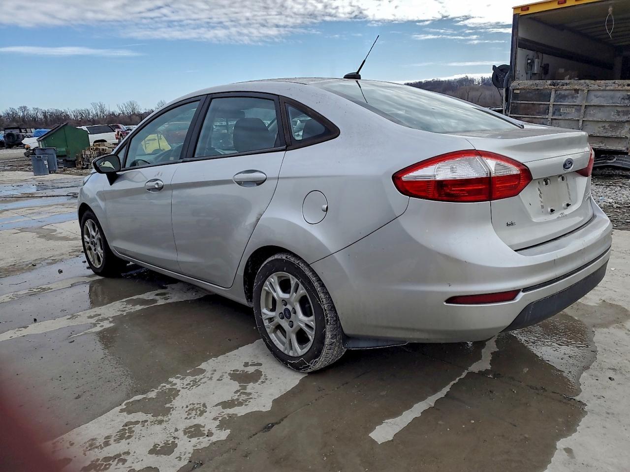 2015 FORD Fiesta