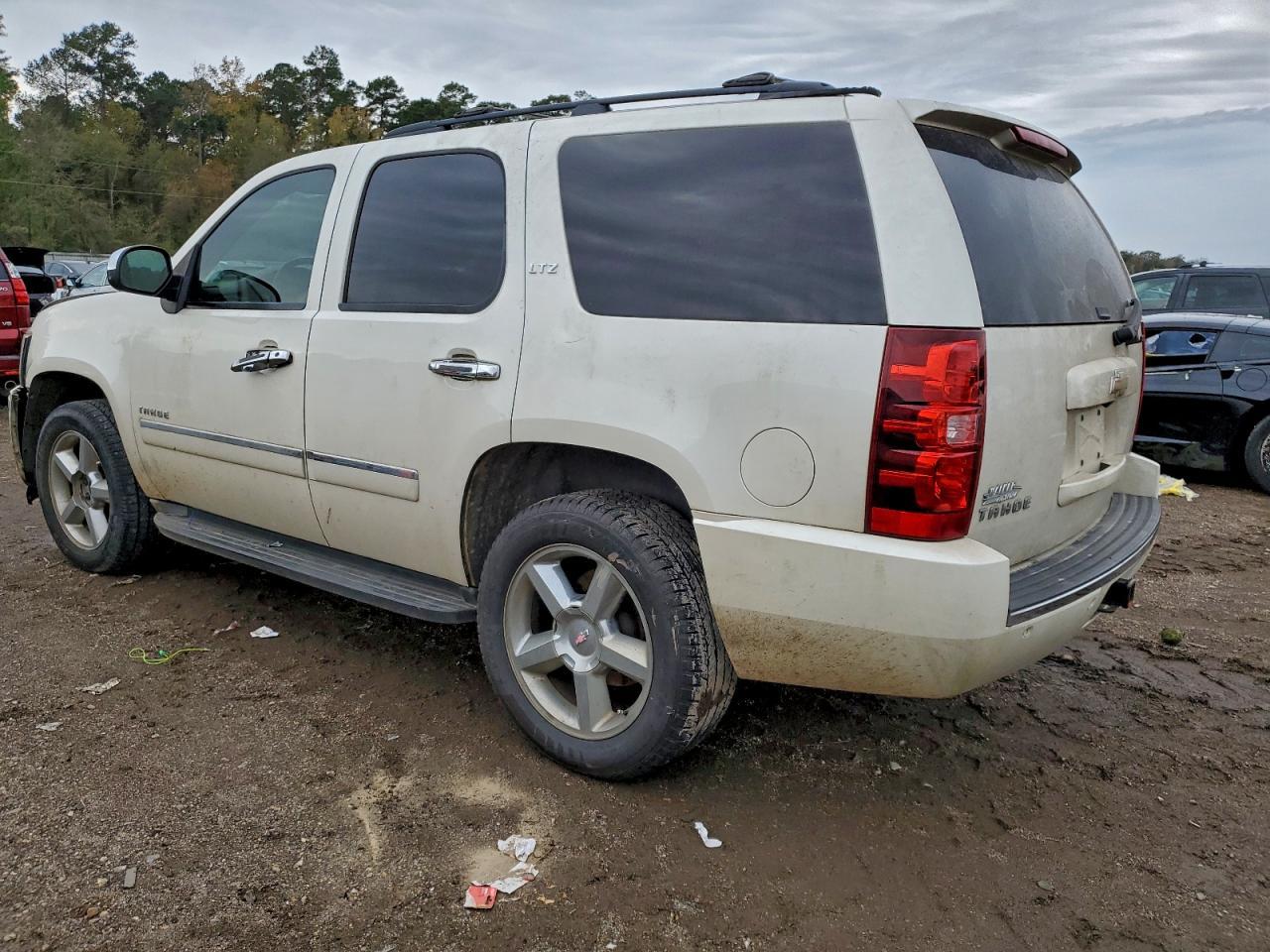 2011 CHEVROLET Tahoe