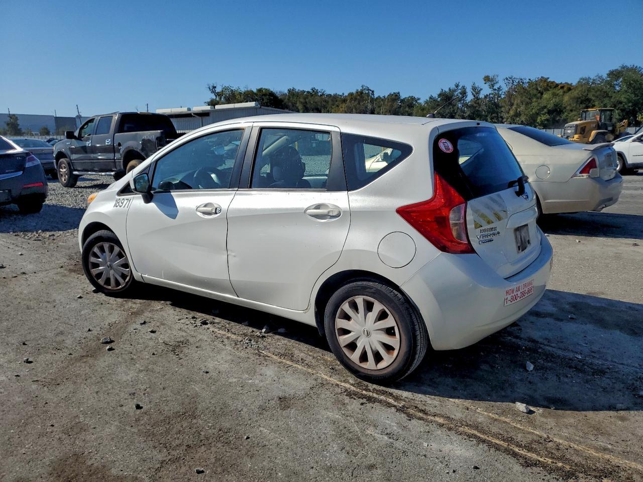 2015 NISSAN Versa Note