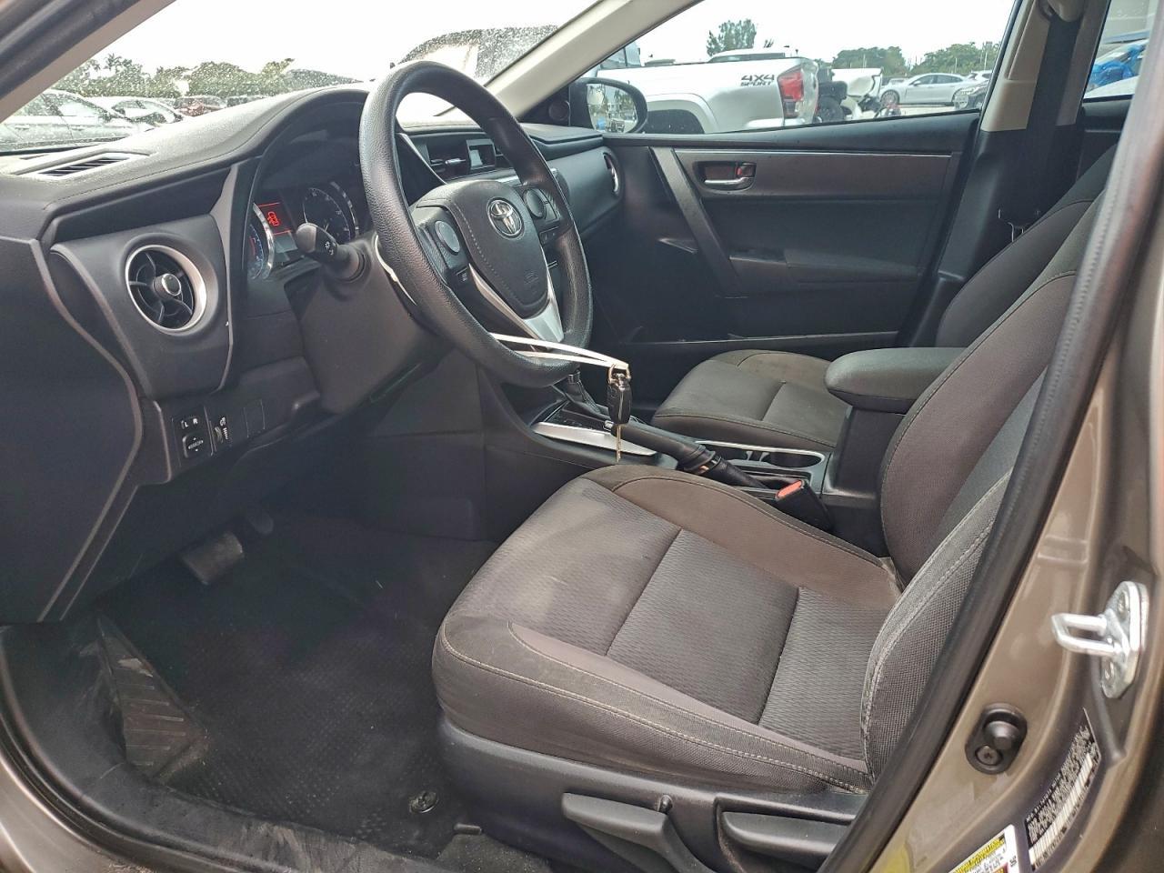 2017 TOYOTA COROLLA