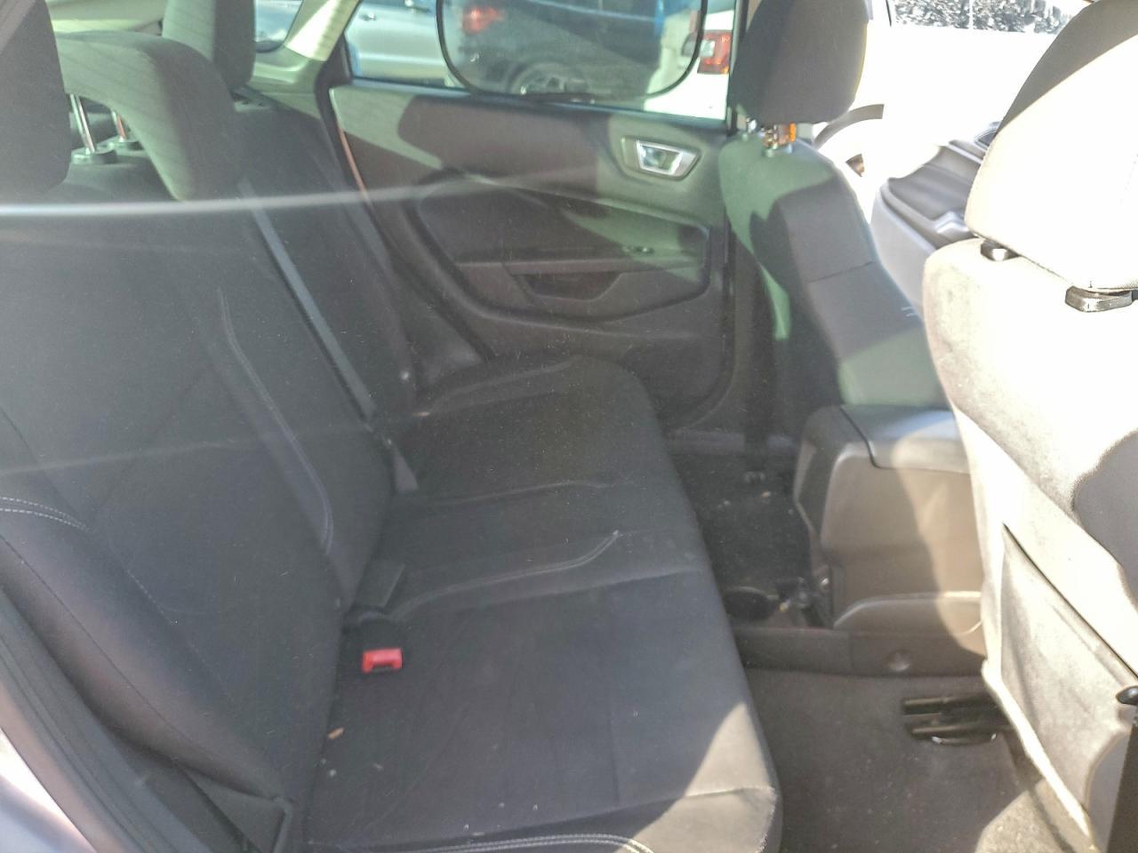 2014 FORD Fiesta