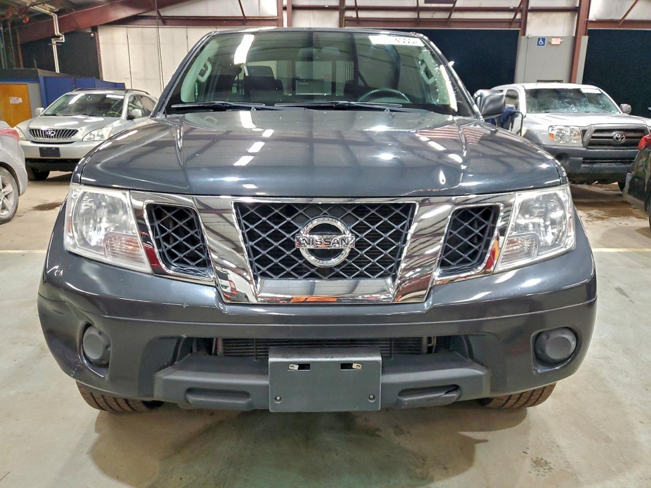 2012 NISSAN Frontier