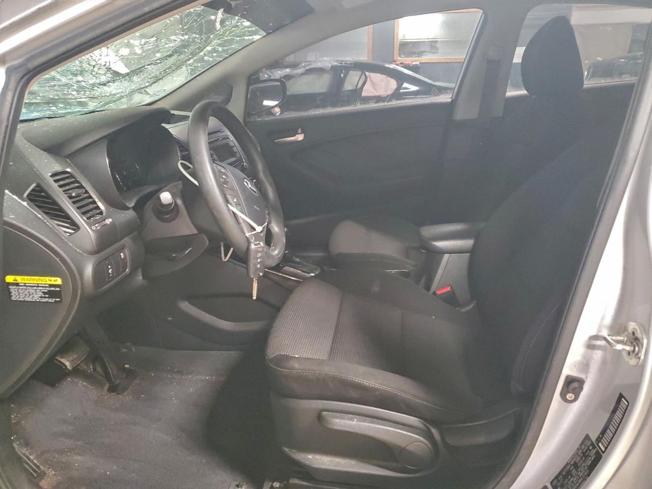 2017 KIA FORTE