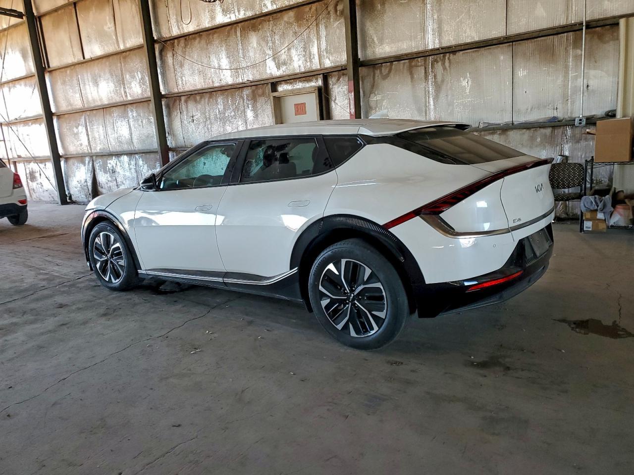 2024 KIA EV6