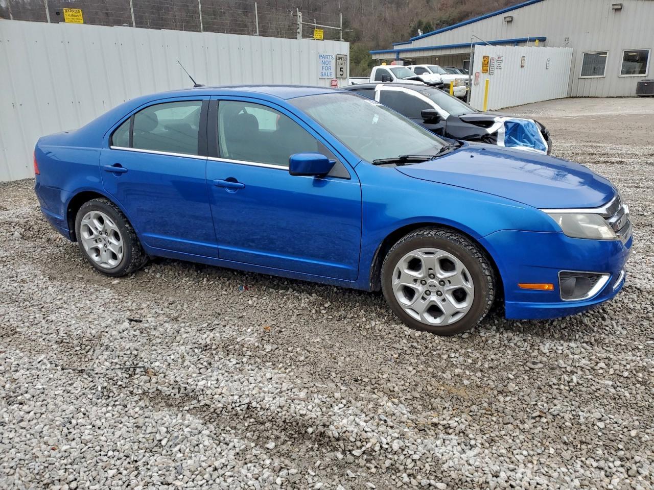 2011 FORD FUSION