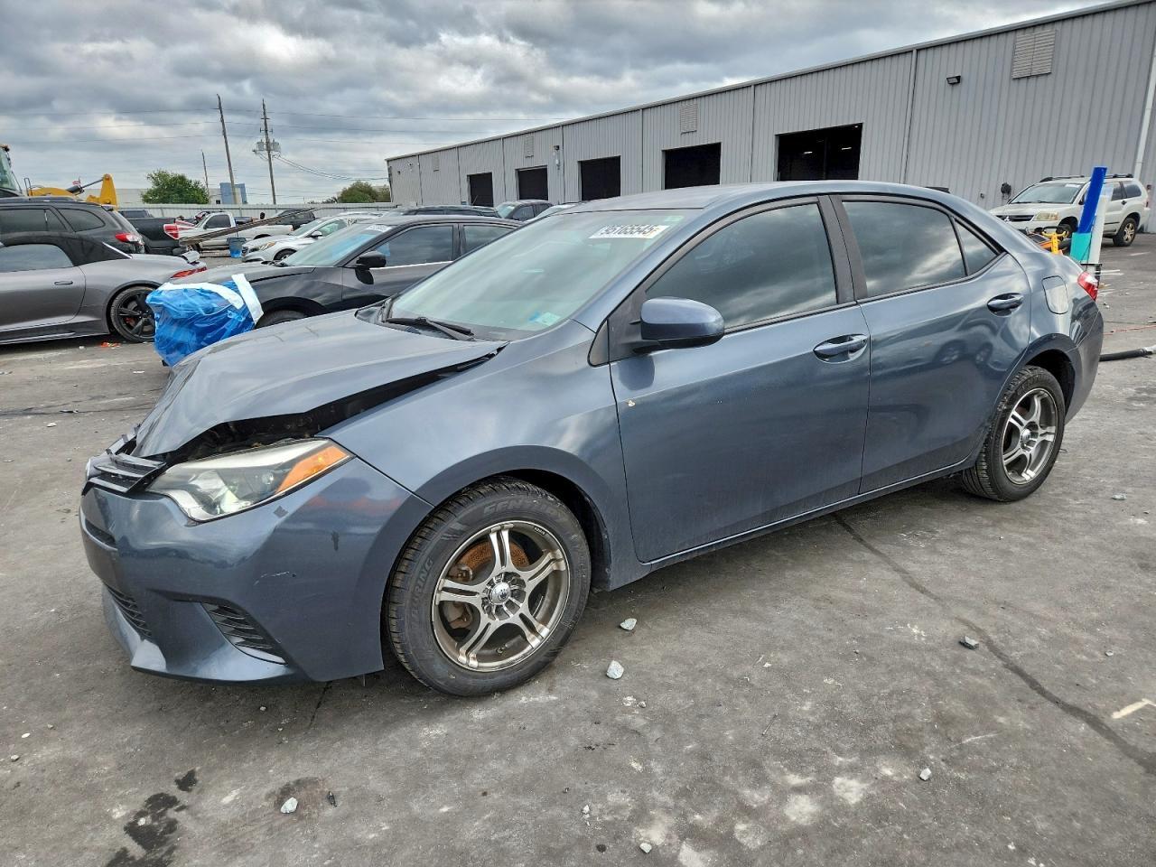 2015 TOYOTA COROLLA