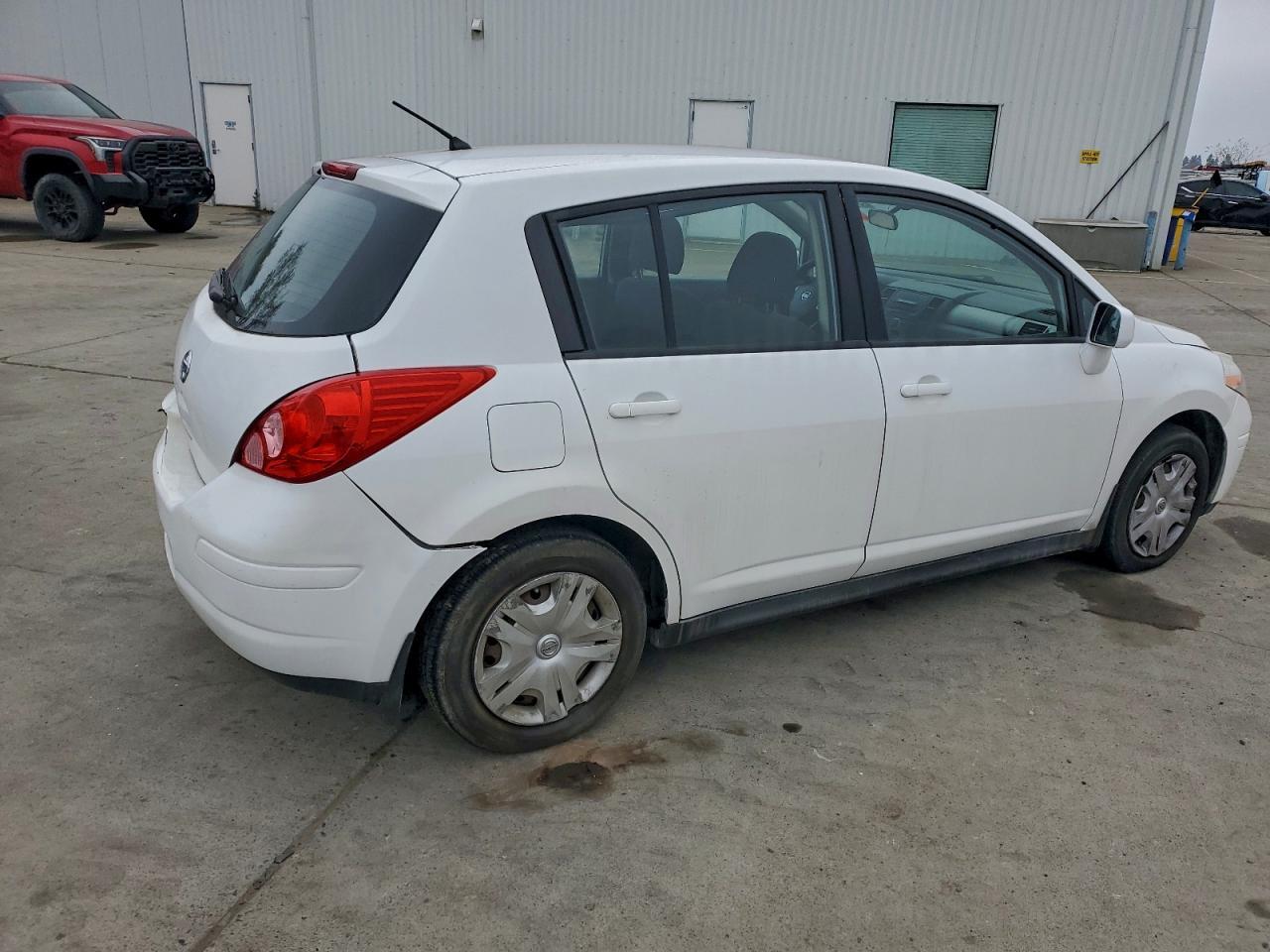 2012 NISSAN VERSA