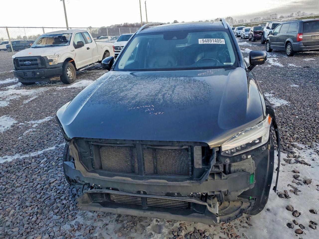 2016 VOLVO XC90