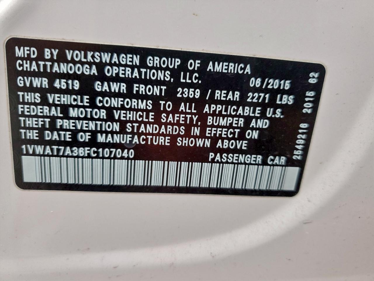 2015 VOLKSWAGEN Passat