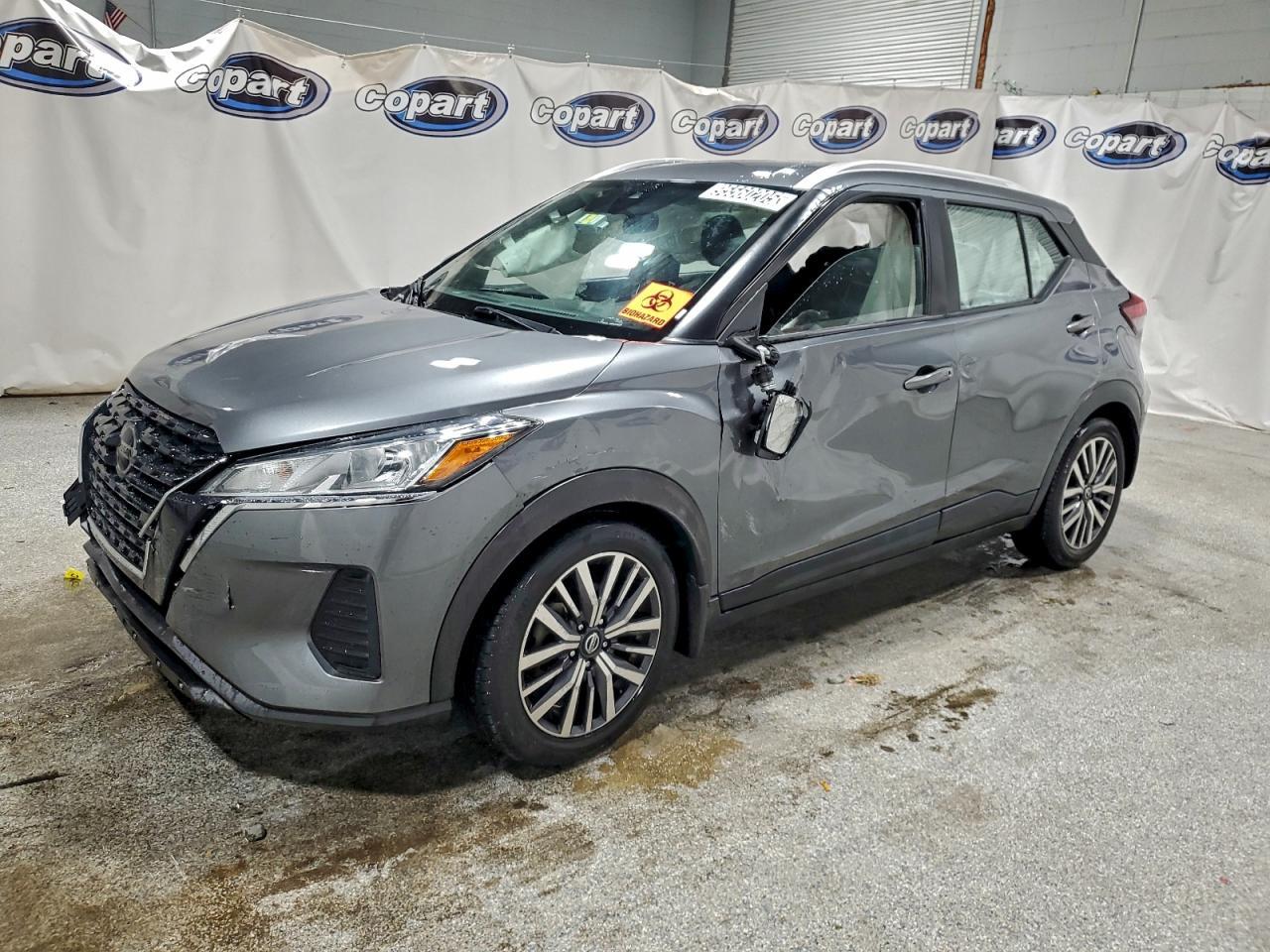 2021 NISSAN KICKS