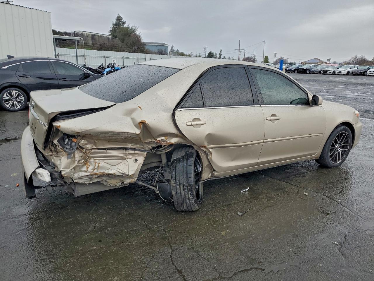 2005 TOYOTA CAMRY