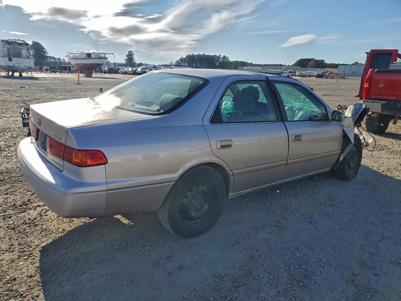 2011 TOYOTA CAMRY