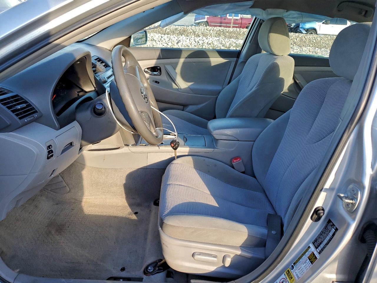 2010 TOYOTA CAMRY