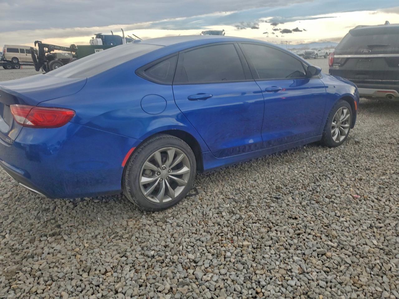2016 CHRYSLER 200