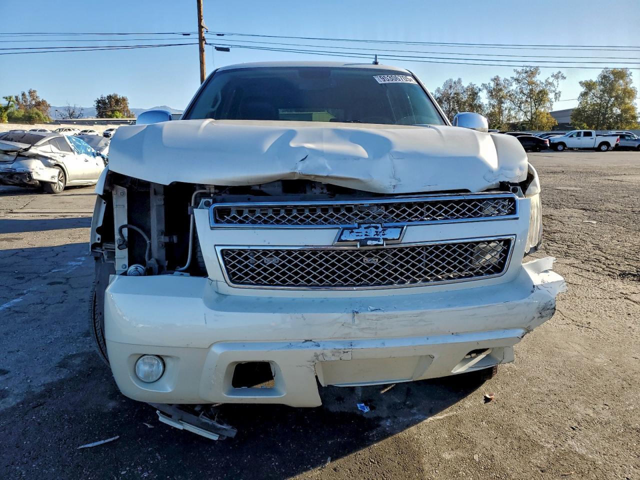 2011 CHEVROLET Suburban