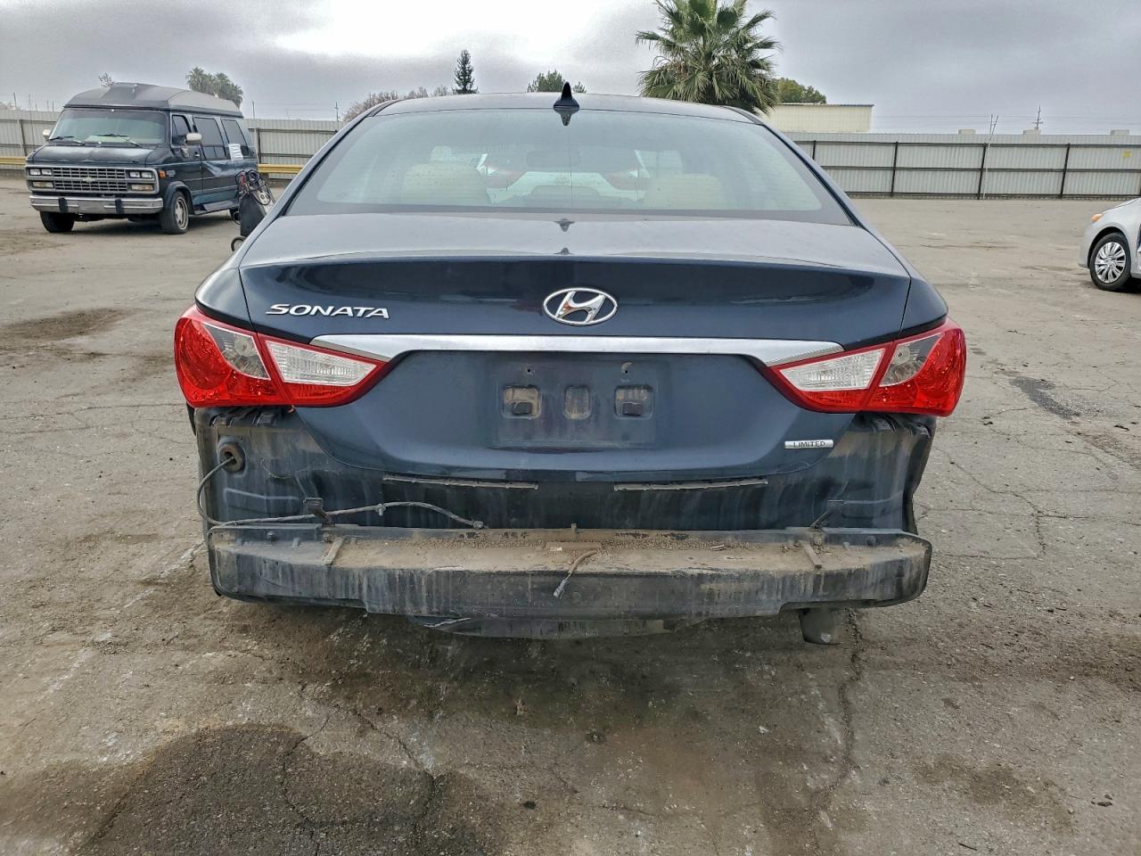 2011 HYUNDAI SONATA