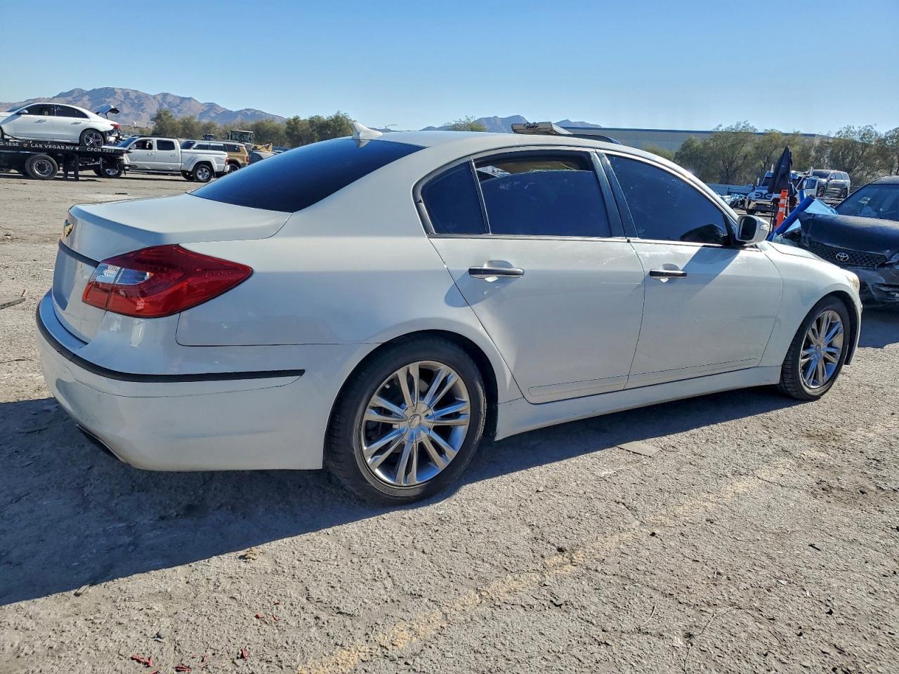 2012 HYUNDAI GENESIS