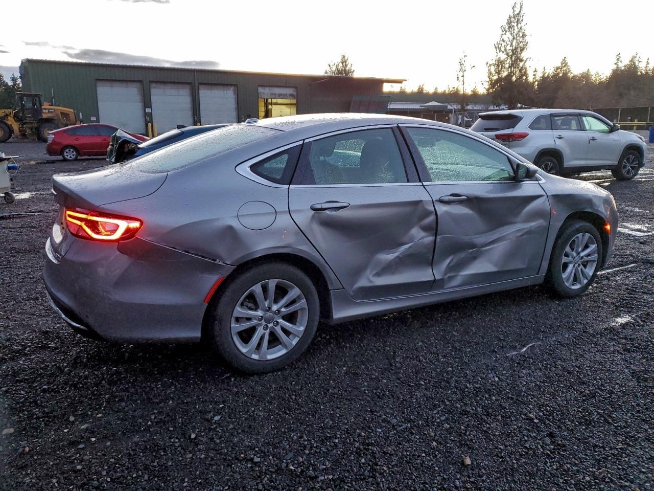 2016 CHRYSLER 200