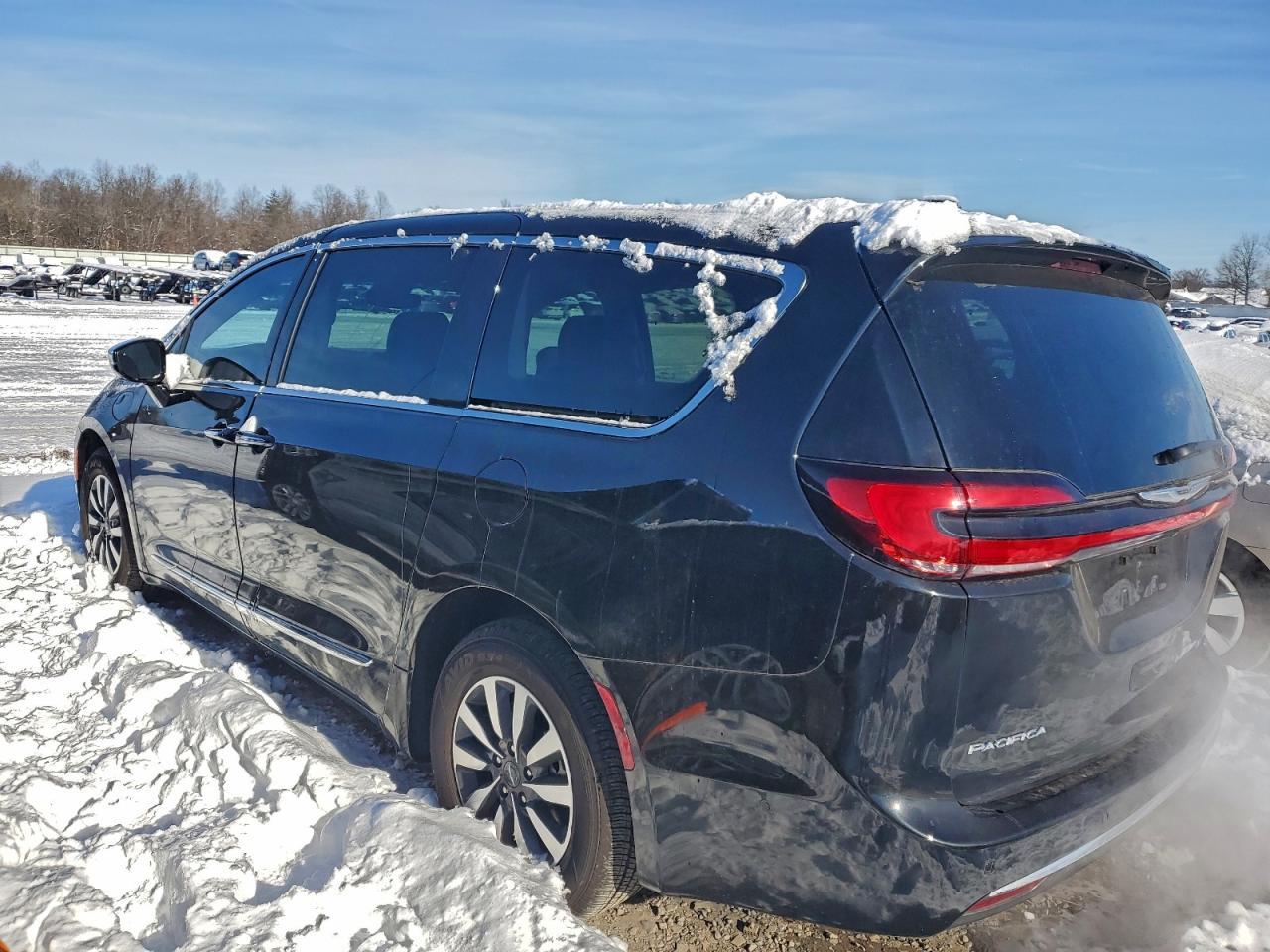 2023 CHRYSLER Pacifica