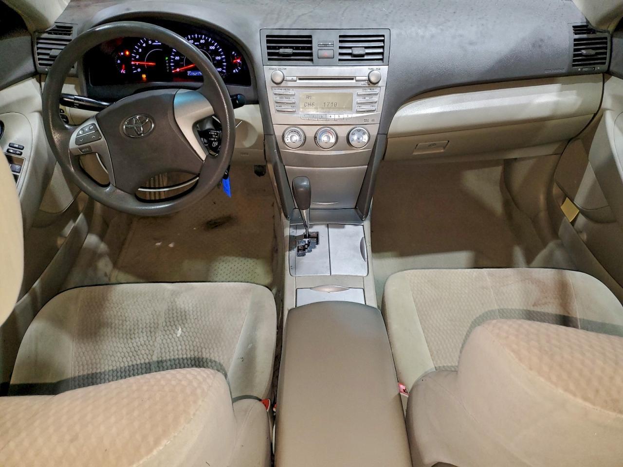 2010 TOYOTA CAMRY