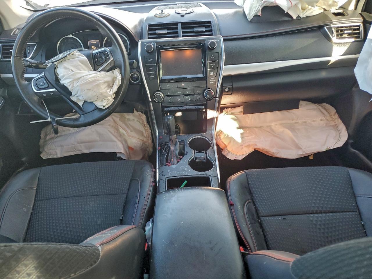 2015 TOYOTA CAMRY