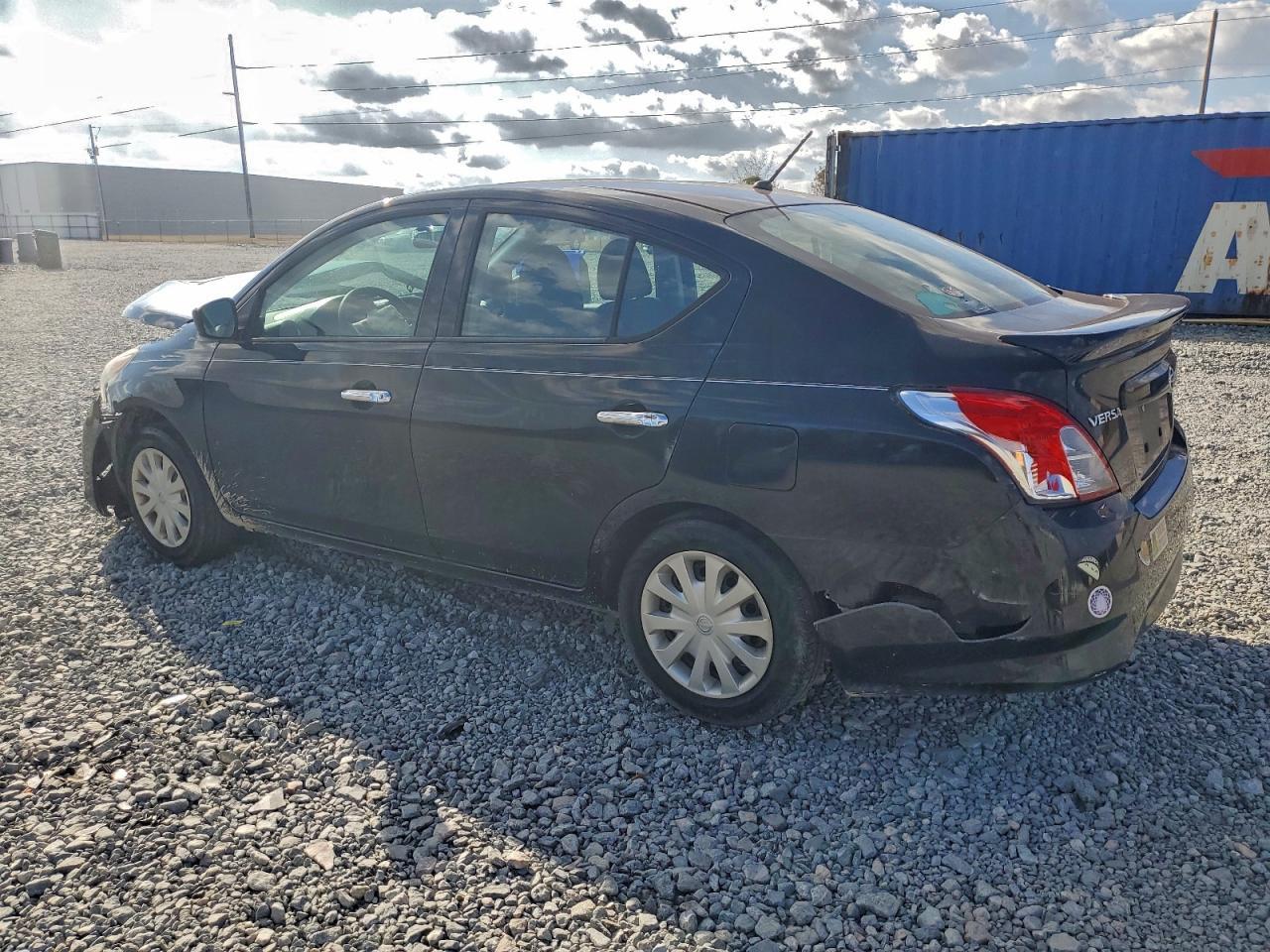 2018 NISSAN VERSA