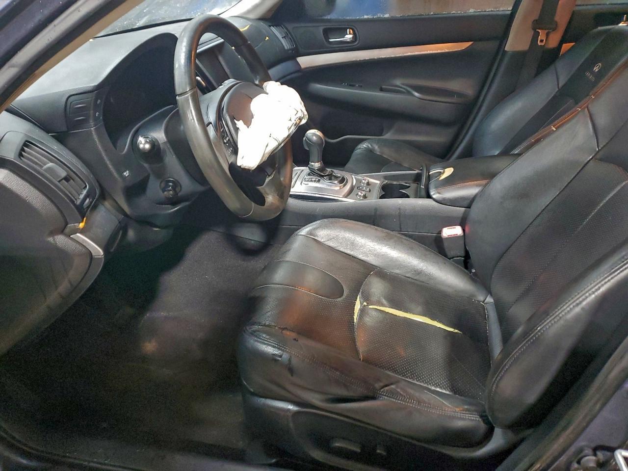 2010 INFINITI G37