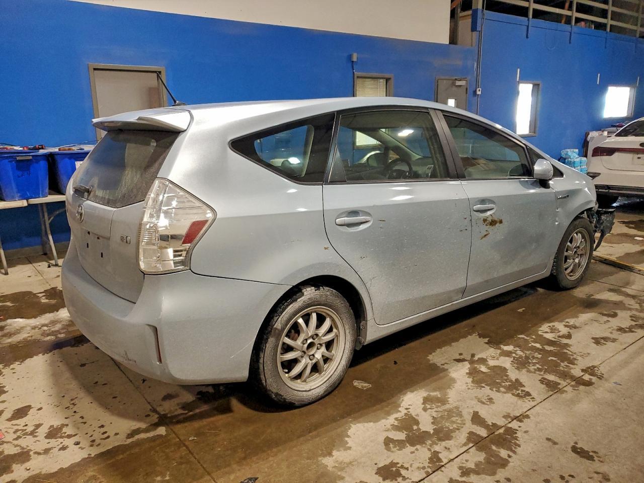 2012 TOYOTA PRIUS V