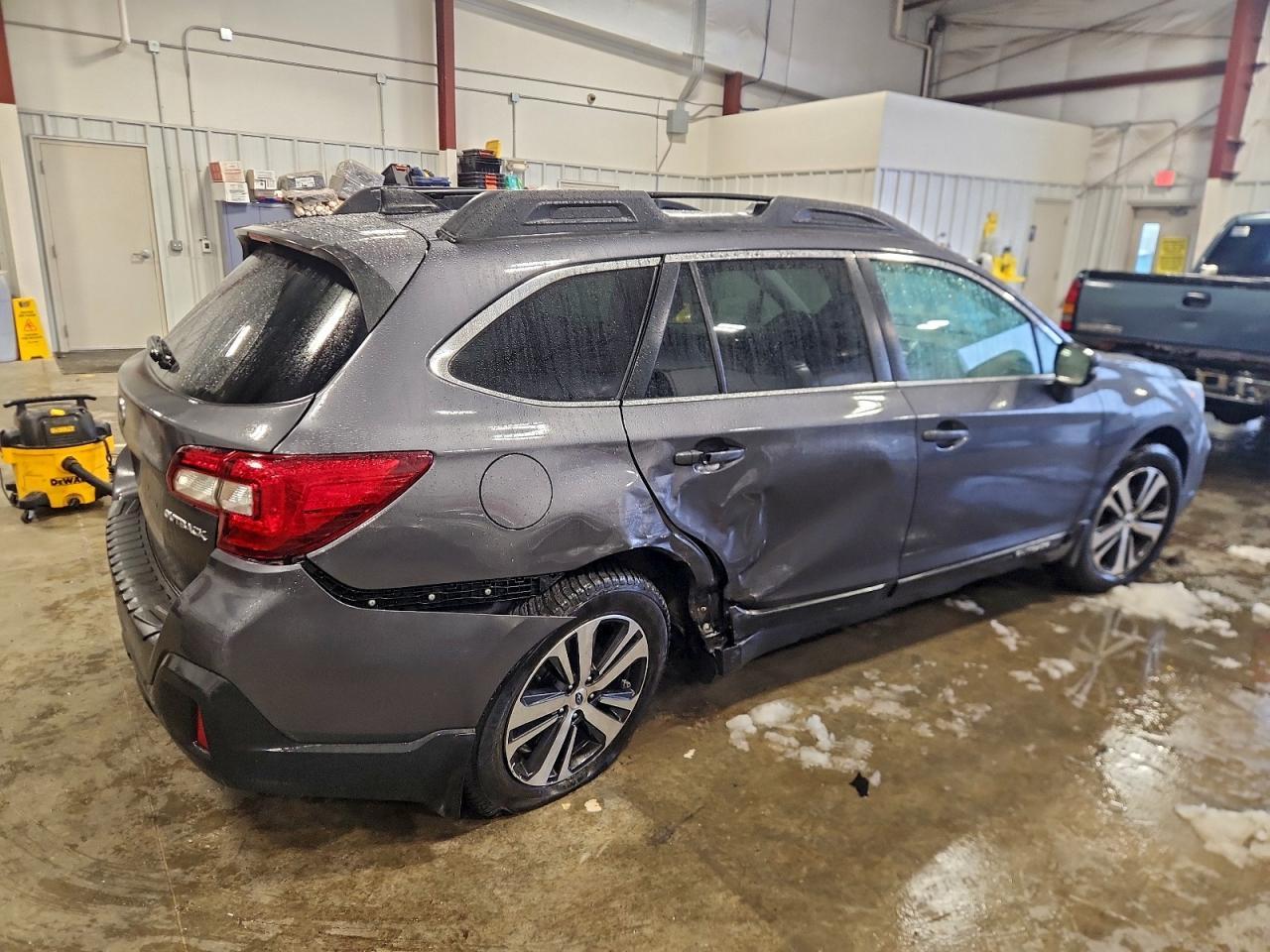 2019 SUBARU Outback