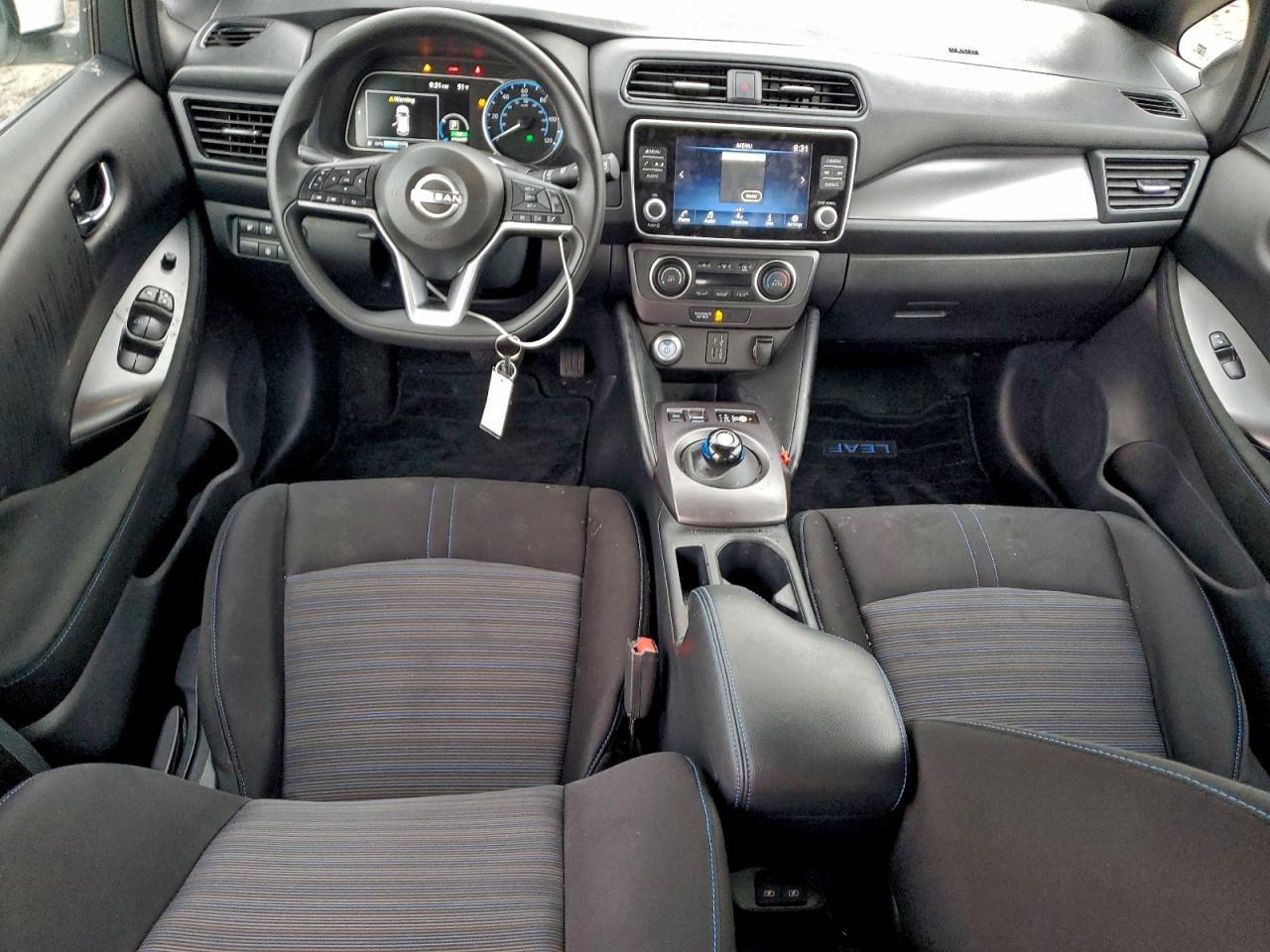 2023 NISSAN LEAF
